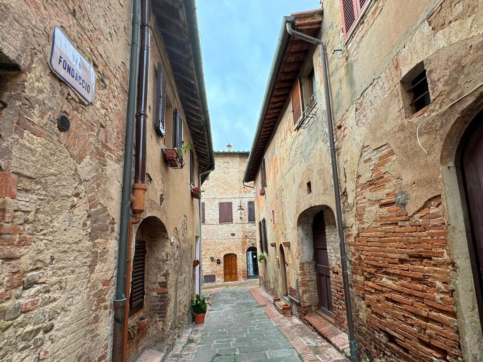 체르탈도 Casa Giulia, Il Gioiello Del Borgo 아파트 외부 사진